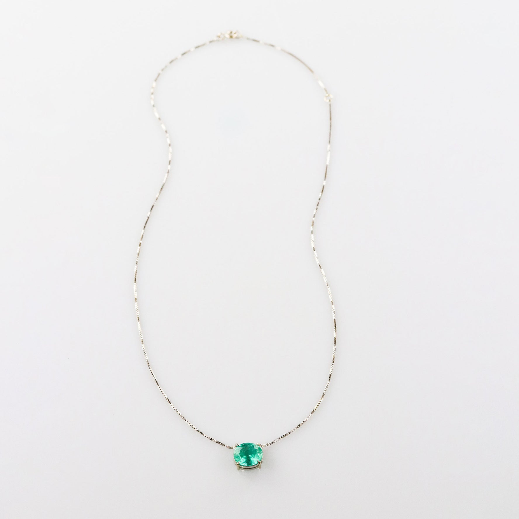 Emerald Necklace 18k Gold - Oval Shape