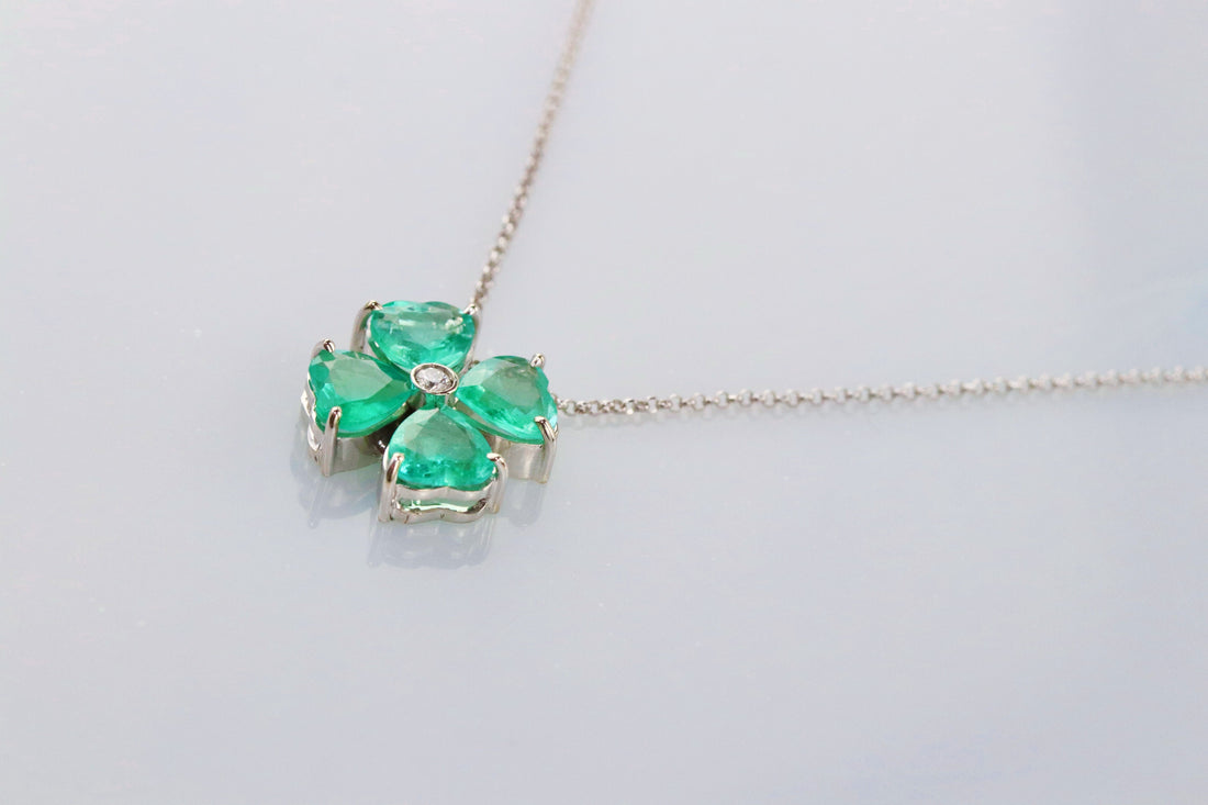 Flower Emerald Necklace & Diamond 18kGold