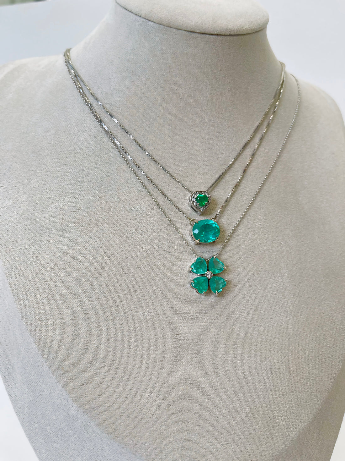 Flower Emerald Necklace & Diamond 18kGold